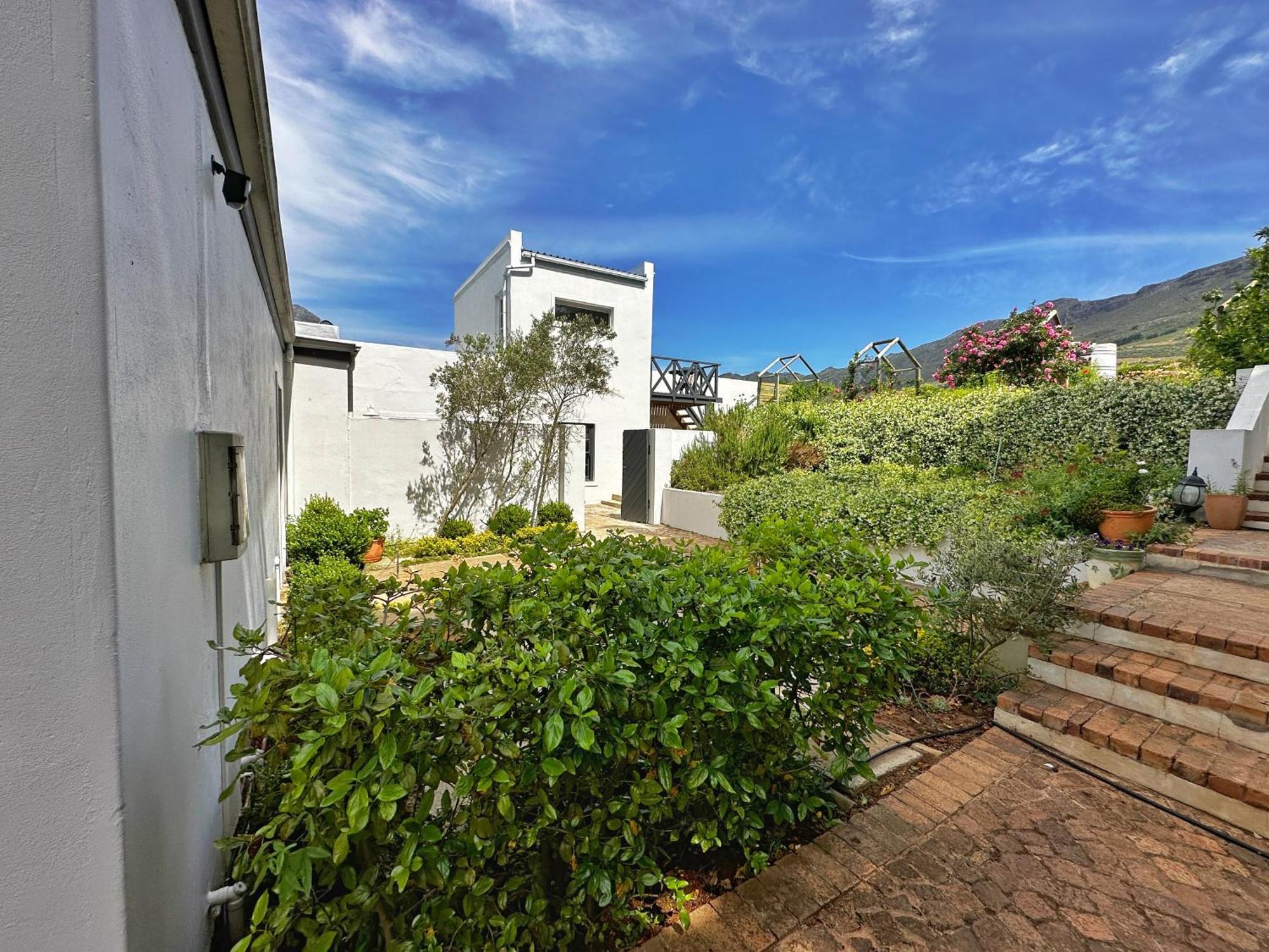 Camberley Wines - Luxury Stellenbosch