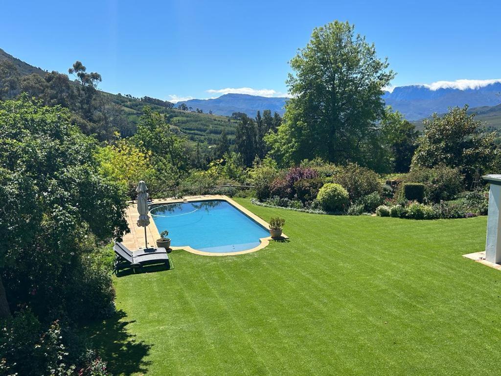 Camberley Wines - Luxury * Stellenbosch