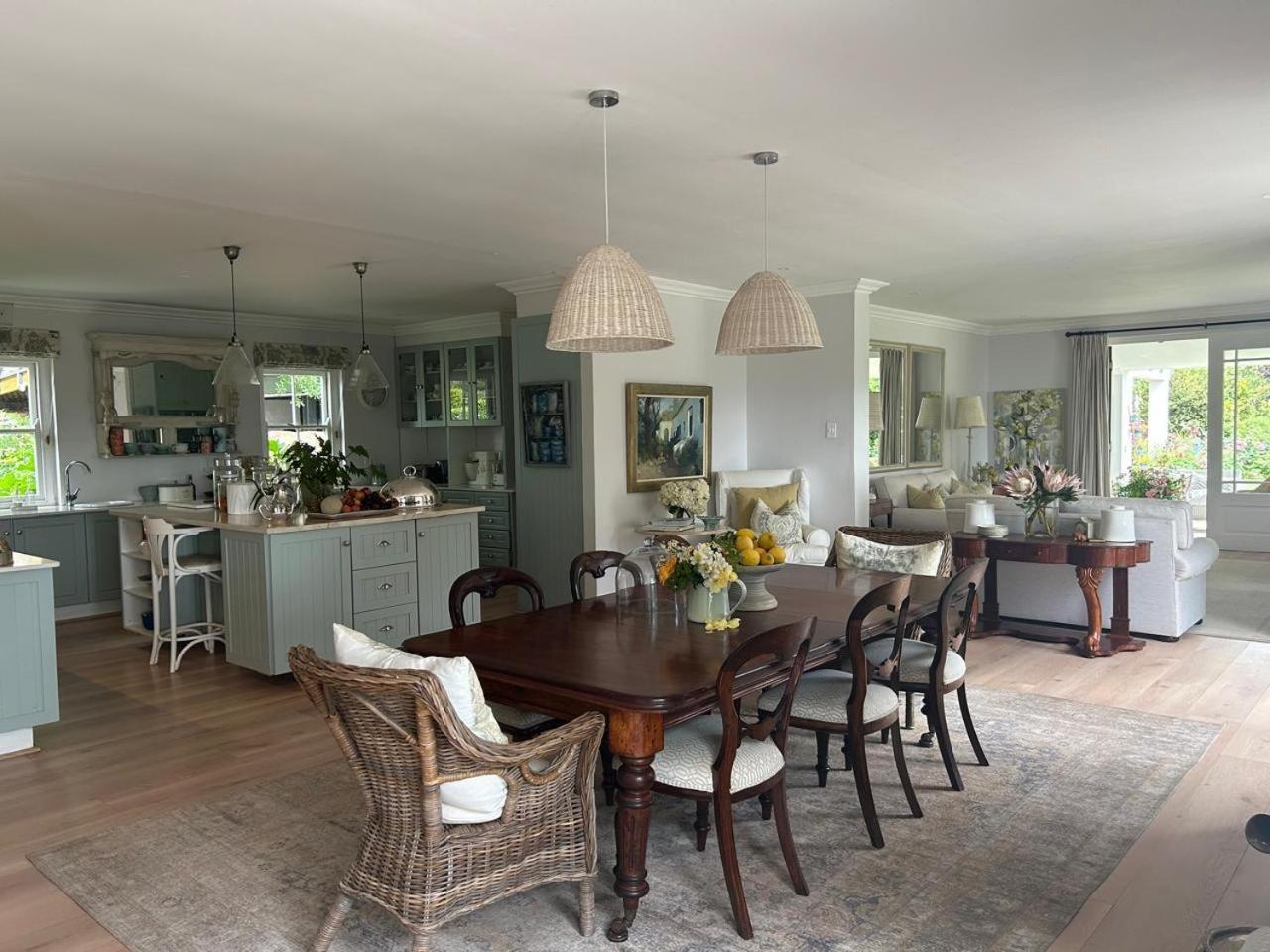 Camberley Wines - Luxury Apartment Stellenbosch